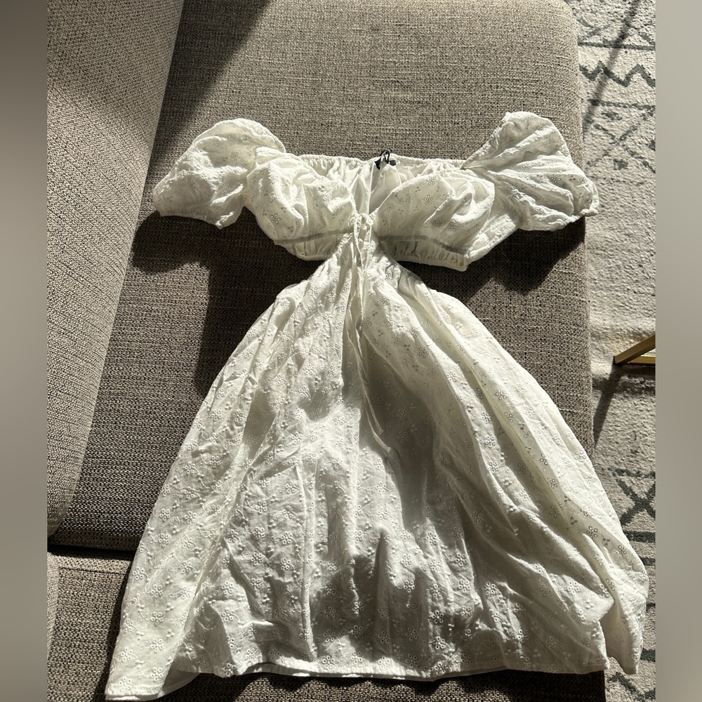 White Dress - Picture 2 of 9